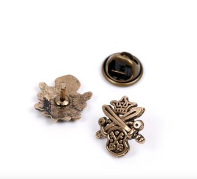 China Custom High Quality Zinc Alloy Doll Clothes Accessories Zinc Alloy Stylish Brooches for sale