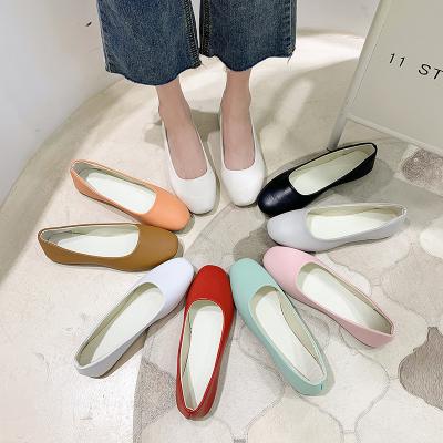 China 2021 Fashion Cheap Leather Shoes Women Flat Flat Shoes PU Leather Comfortable Slip On Flat Sport Shoes Loafers For Women for sale