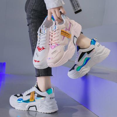 China CUSHIONING New Latest Design Girls Fashion Running Shoes White Luxury Sneakers For Women Sports Ladies Breathable Casual Women Sport Shoes for sale