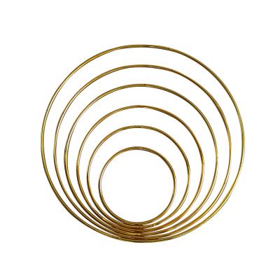 China Wedding Garland 80cm Wedding Decoration Gold 60cm Flower Decor Circle Metal Wreath for sale