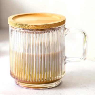 China Viable Iridescent Glass Coffee Mug With Lid Vertical Stripes Premium Classic Glass Tea Cup With Bamboo Lid For Latte Tea Water for sale