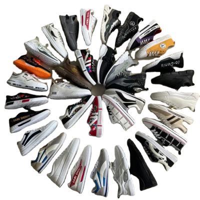 China Cushioning mixed knitted outdoor sports shoes for men's foreign trade bulk purchase shoe wholesale inventory for sale