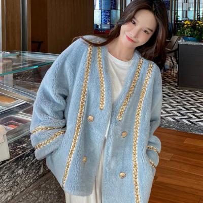 China 2021 New Anti-Wrinkle Real Fur Coat Women's V-Neck Real Fur Coat Lamb Hair Winter Woolen Fur Coat for sale