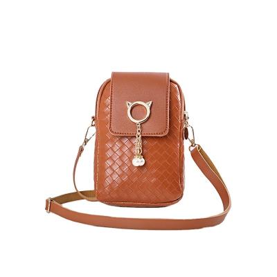 China Designer Custom Ladies Leather Shoulder Handbag Small Tote Bags Women Handbags With Bear Pendant for sale