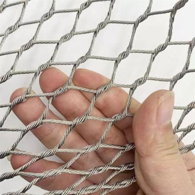 Chine En acier inoxydable enroulé en plein air Aviary Net Poultry Net Zoo Animal Rope Mesh à vendre