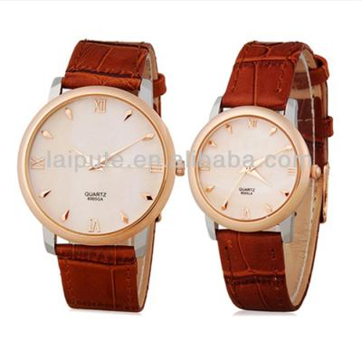 China Custom Day/Date Lover's Wristwatch Round Dial Analog Quartz Couple Watches For Lovers (Brown) for sale