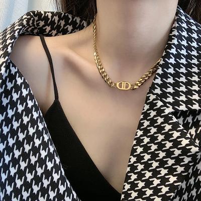 China Friendly Material Gold Letters-Chain, Female Hip-hop Pig Nose Joker Clavicle Chain Necklace Double D Titanium Steel Necklaces for sale