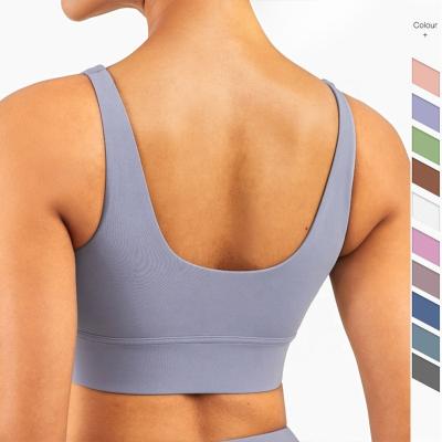 China Breathable Lift Up Gym Fitness Bras Full Body Crop Women Plain Soft Nylon Yoga Workout Sports Bras With Removable Pads for sale