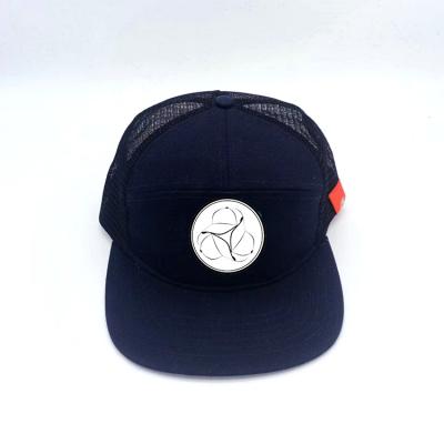 China COMMON Wholesale Custom 7 Panels Single Sport Snapback Covers Mesh Trucker Hats for sale