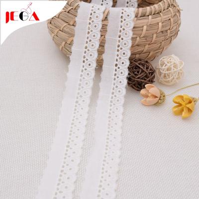 China Sustainable Factory Price Embroidery Lace Trim Cotton Guipure Crochet Trim Lace for sale