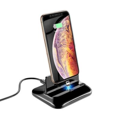 China QC3.0 3 in 1 Magnetic Quick Station Magnet Dock Charger Stand Charging Base for iPhone Huawei Xiaomi for sale