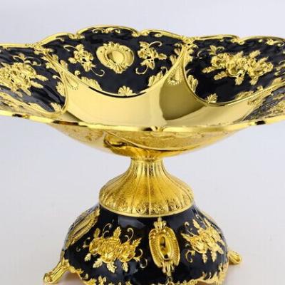 China High-end Traditional Household Daily Necessities Fashion Fruit Dish Waiyate Decoration Epoxy Technology Metal European Zinc Alloy Zinc Alloy for sale