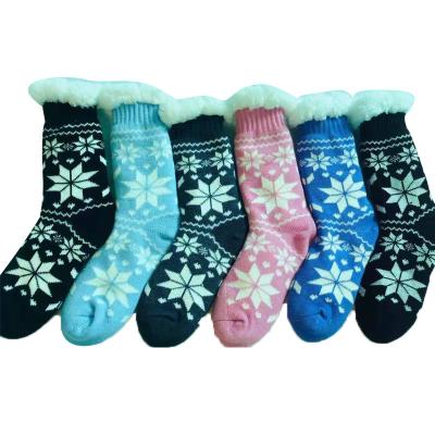 China Sale Anti Slip Warm Thick Thermal Winter Anti Slip Slippers Home Floor Christmas Socks For Women Christmas Slipper Socks for sale