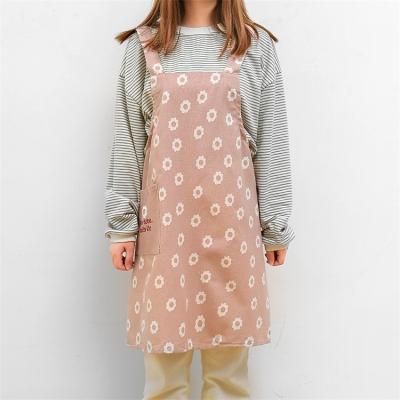 China Petal Style Creative Apron Female Kitchen Pattern Adult Apron Baked Easy To Dry Single Layer Clothing Apron Home Makers for sale