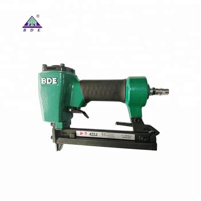 China Carton Stapler Air Stapler for Packing 100PCS for sale