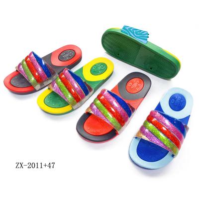 China New Arrival Comfortable Cool Casual Beach Waterproof Sandals Cheap Kids Slippers For Boy for sale