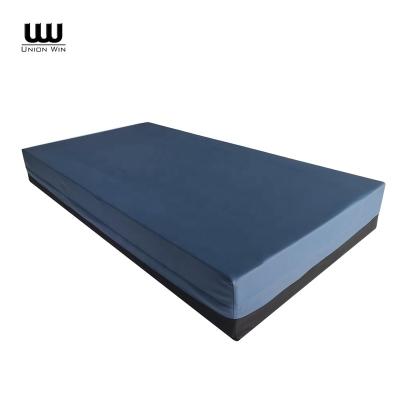 China Traditional Single Size Hospital Medical Grade Gel Memory Foam Bed Waterproof Cooling Mattress With Removable Cover for sale