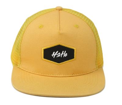 China JOINT Custom Structured 5 Panels Yellow Flat Brim Snapback Hat Caps for sale