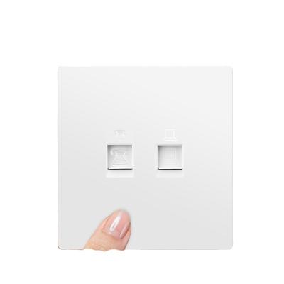 China Multi-Purpose Universal Switch Socket UK Standard Wall Switch Socket Computer TV Telephone Switch Premium White Plastic Socket for sale