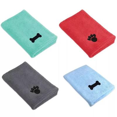 China Sustainable Pet microfiber absorbent towel embroidered logo towel pet bath shower cleaning towel for cat and dog for sale