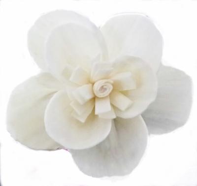 China Fashional viable wholesale design and high quality handmade wood flower for fragrance diffuser for sale