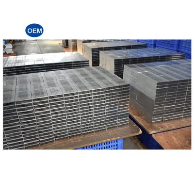 China Aluminum Radiator 6063 Extrusion Parts Professional Radiator Production for sale