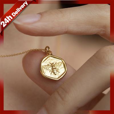 China TRENDY Dylam Trending Necklaces 2021 Accessories Charm Pendants Gold Plated 18K Bee Necklace Tennis Link Chain Custom Jewelry Women for sale