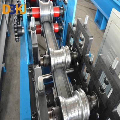 China 5.5kw rolluik deur rolvormende machine automatische rolluik machine CE ISO Te koop