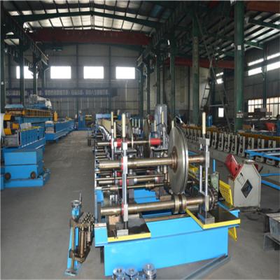 China ISO kabelbak rollen vormen machine kabelbak maken machine 45 staal as Te koop