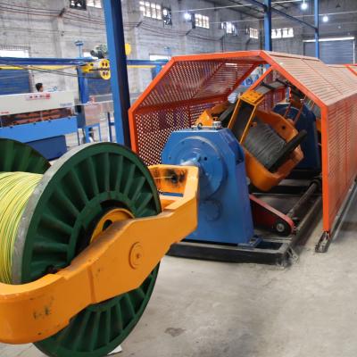 China Wire and cable making equipment rotating bow type skip stranding machine en venta