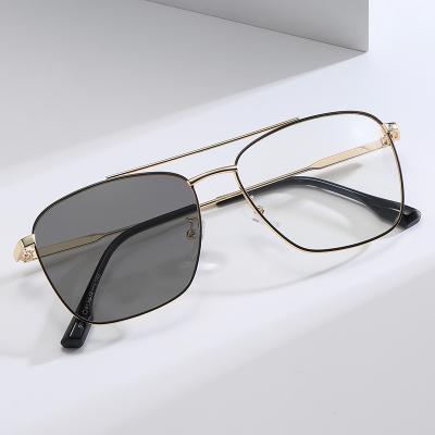 China 2022 fashionable new retro double bridge girder shape computer blue light photochromic glass anti blocking blue glass for sale