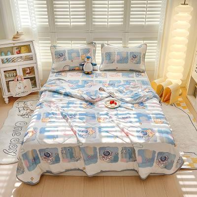 China Sustainable Hot Sale Luxury Ice Silk Cooling Thailand Natural Latex Mat Cooling Summer folding Sleeping Mat Summer quilt set for sale