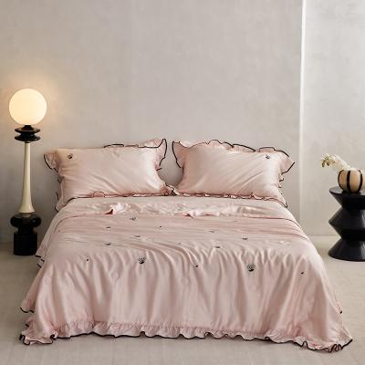 China Sustainable Factory Direct Wholesale Lyocell Bamboo  Luxury Quilted Duvet Plain Color Hotel Home Customized Size Bedding Set Bed Quilt for sale