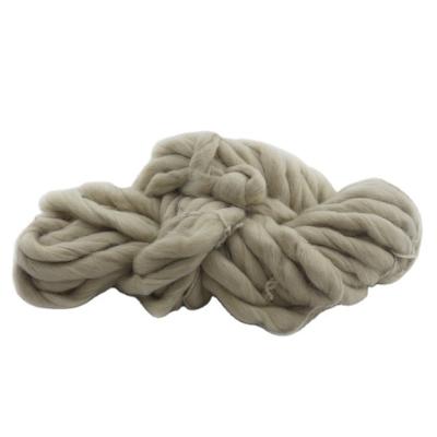 China New Viable Factory Woolen Factory Wholesale Popular Thick Nomadic Yarn Super Bulky Wolle Huge Yarn Merino Thick Yarn For Knitting for sale