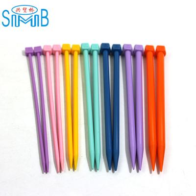 China Plastic needle for hand knitting 2022 the popular single plastic set of hotsale knitting needles 25cm 4.0mm-10.0mm for sale