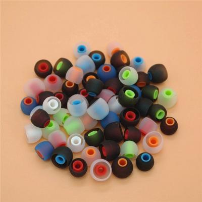 China Fashion 3.8mm high quality silicone two color earplugs roll type soft wear-resistant waterproof and comfortable In-ear earphone cap for sale