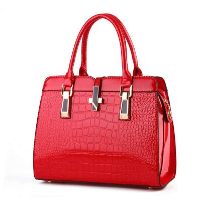 China New Fashion Design Women Fashion Handbags Handbag Chains Large Capacity Bags PU Structured Leather Handbag For Ladies for sale