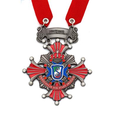 China Custom USA Design Souvenir Medallion Zinc Alloy Metal 3d Enamel Antique Award Medal With Rhinestone for sale