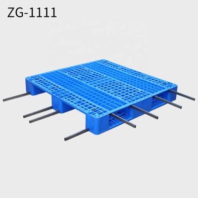 China Good Quality Wholesale Heavy Duty Grid 3 Runners Single Faced Warehouse Storage Shelf Racking Pallet 1100*1100 Mm Plastic Pallet 8 Steel Bars for sale