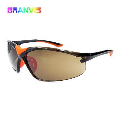 China Stylish and Fashionable Sports Anti-impact Lens Sunglasses with Adjustable Nose Pad and Double Injection Temples for sale