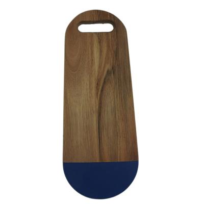 China 2022 Wholesale Natural Square Wooden Chopper Acacia Viable Factory Cutting Board for sale