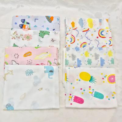 China Folded Muslin Blankets Unisex Baby 100% Woven Cotton For Baby Care Room for sale