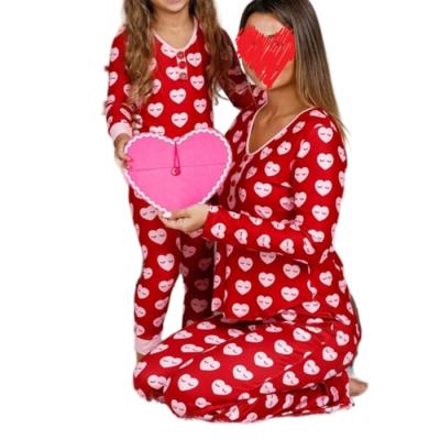 China 2022 QUICK DRY high quality set mom and daughter pajamas mommy and me valentines day heart sleepwear 2 piece pajamas for sale