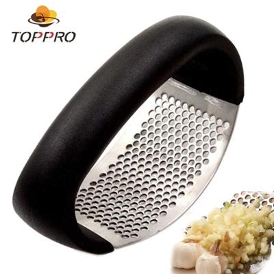 China 2021 Brand New Stainless Steel Ginger Garlic Peel Hand Squeeze Garlic Press Juicer Press Kitchen Tools Garlic Presses for sale