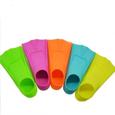 China Portable Wholesale Custom Adult Summer Snorkeling Swimming Fins Outdoor High Quality Silicone Fin for sale