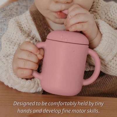 China Multicolor Tasteless Silicone Straw Sippy Cup , Microwaveable Silicone Learning Cup for sale