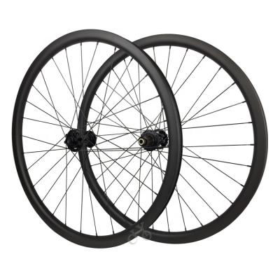 China Carbon MTB Wheelset 30mm Width Mountain Bikes 29er 28 Hole/32 Hole Carbon Wheelset 30mm Depth Tubeless Disc Brakes for sale