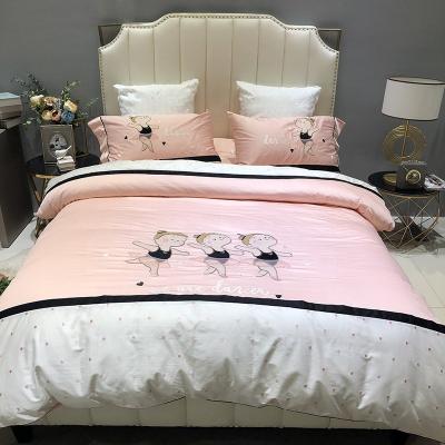 China High Quality 100% Folded Cartoon Pink Color Factory Embroidery Cotton Quilt Cover Sheet Kids Bedding Set for sale