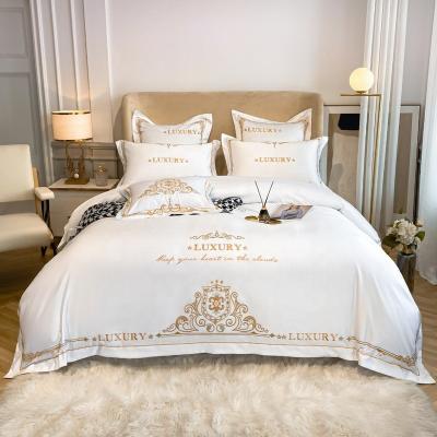 China Custom Viable Soft Fluffy Warm Soft Comforter Cover Luxurious Silk Wash Satin King Size Bedding Set for sale