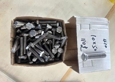 Cina Metric Studs B1 1.25d Grade 10.9 Fastener Bolts / Nuts with Custom Thread Pitch in vendita